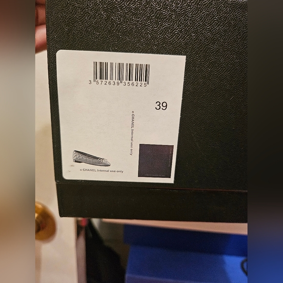 Authentic Chanel Ballerinas - Picture 6 of 9